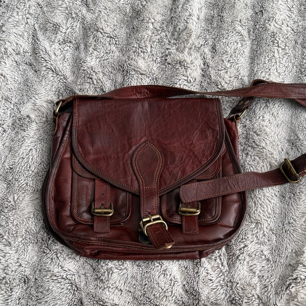 Elegant Brown Leather Women's Bag